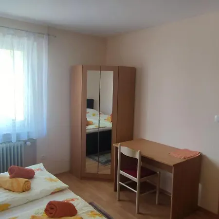 Alb Rooms, Auf Der Schwaebischen Alb Affittacamere Oberlenningen