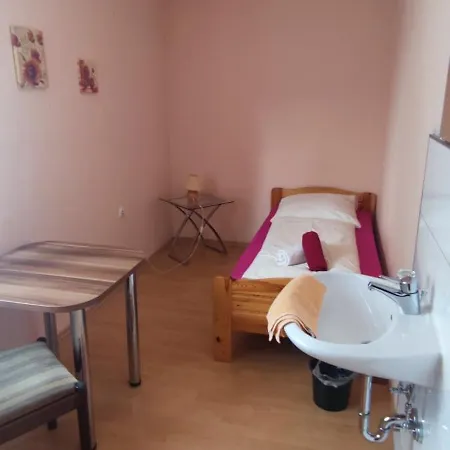 Alb Rooms, Auf Der Schwaebischen Alb *