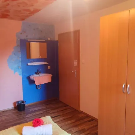 Alb Rooms, Auf Der Schwaebischen Alb Affittacamere Oberlenningen