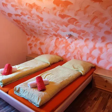 招待所 Alb Rooms, Auf Der Schwaebischen Alb *