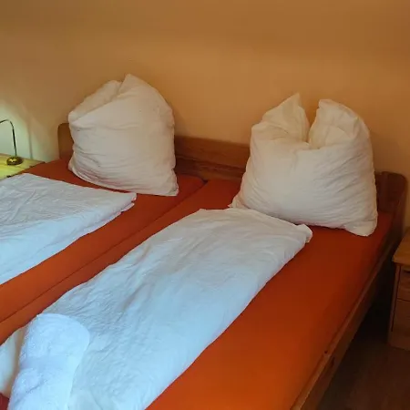 Alb Rooms, Auf Der Schwaebischen Alb Affittacamere *