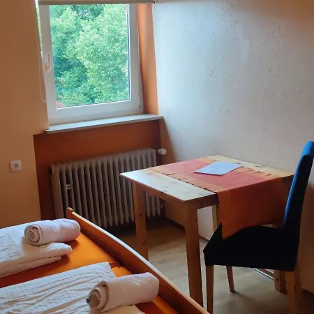 Alb Rooms, Auf Der Schwaebischen Alb Affittacamere *